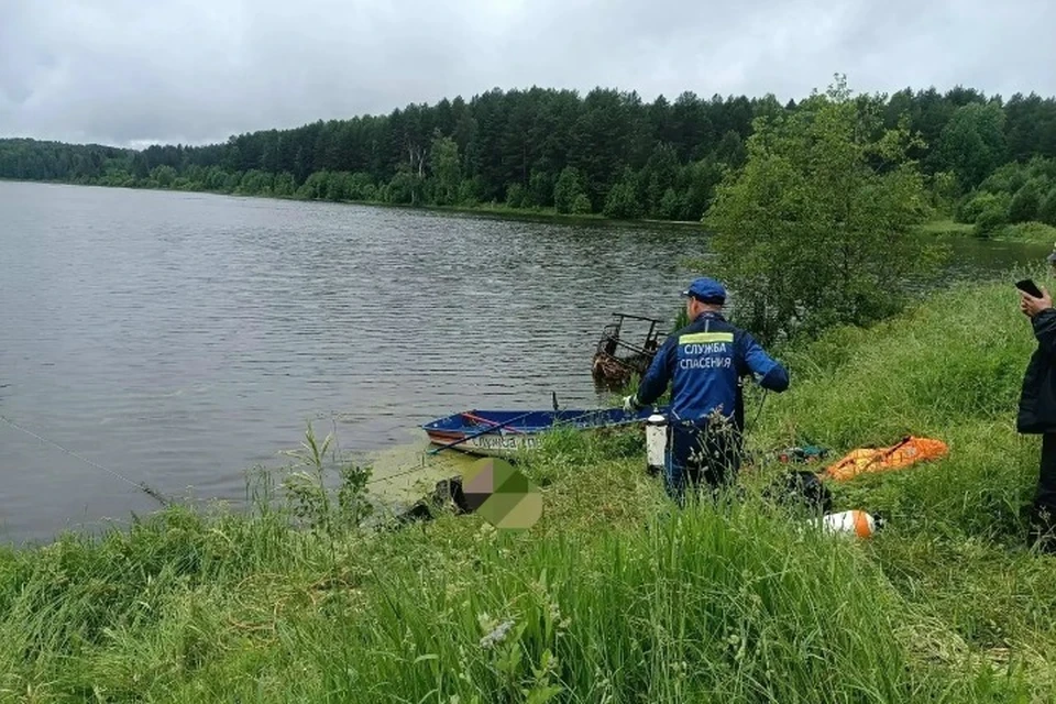 Место трагедии не было оборудовано для купания, запрещающие знаки установлены. Фото: Госкомитет Удмуртии по делам ГО и ЧС