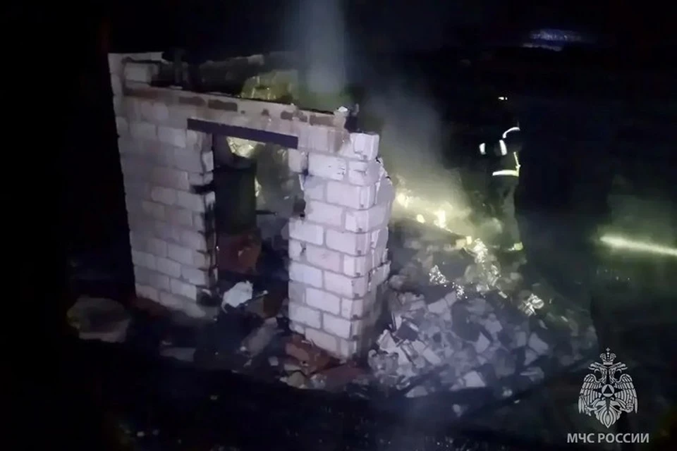 Предварительная причина – ветхая проводка. Фото: пресс-служба ГУ МЧС по Удмуртии