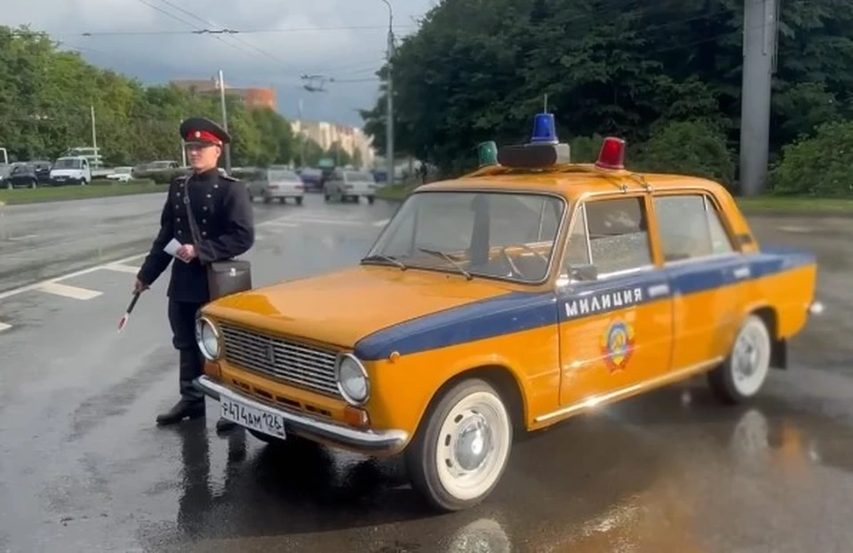 Ретропатруль вышел на дороги Ставрополя в честь 90-летия Госавтоинспекции. Фото: Госавтоинспекция Ставрополья