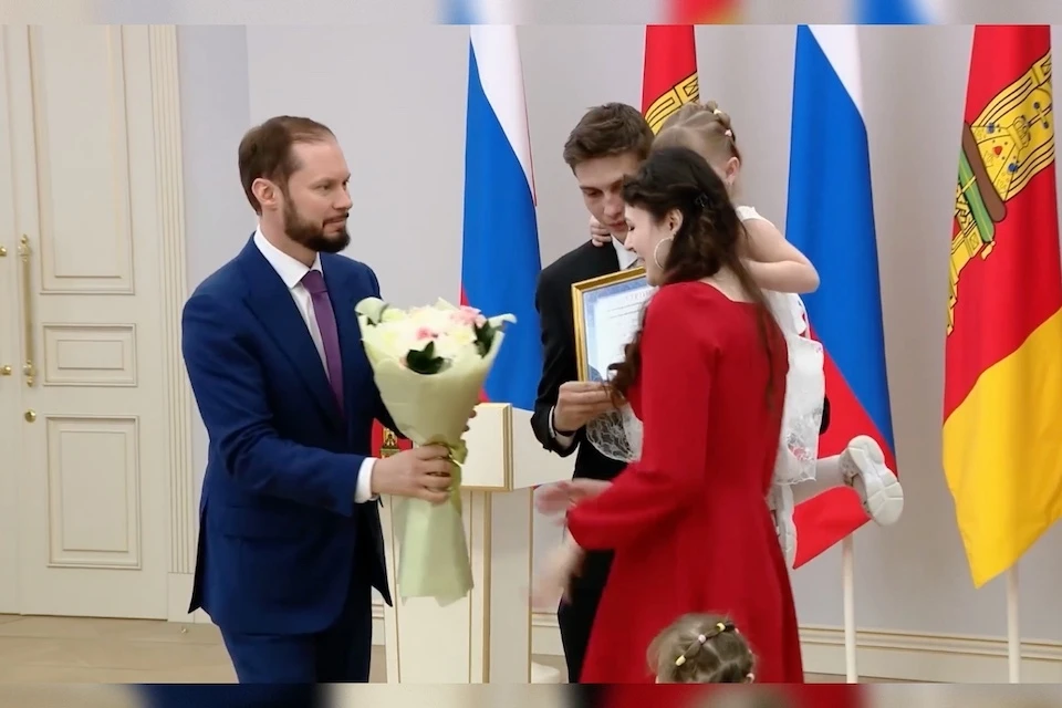 Правительство Тверской области продолжит расширение комплекса мер поддержки семей Верхневолжья. Фото: max.ru/korolev.