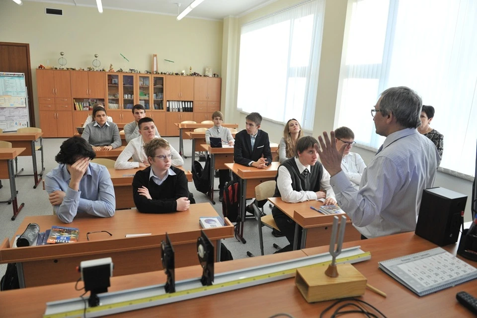 В ДНР 104 школы получат оборудование для кабинетов физики, музыки и ИЗО (архивное фото)