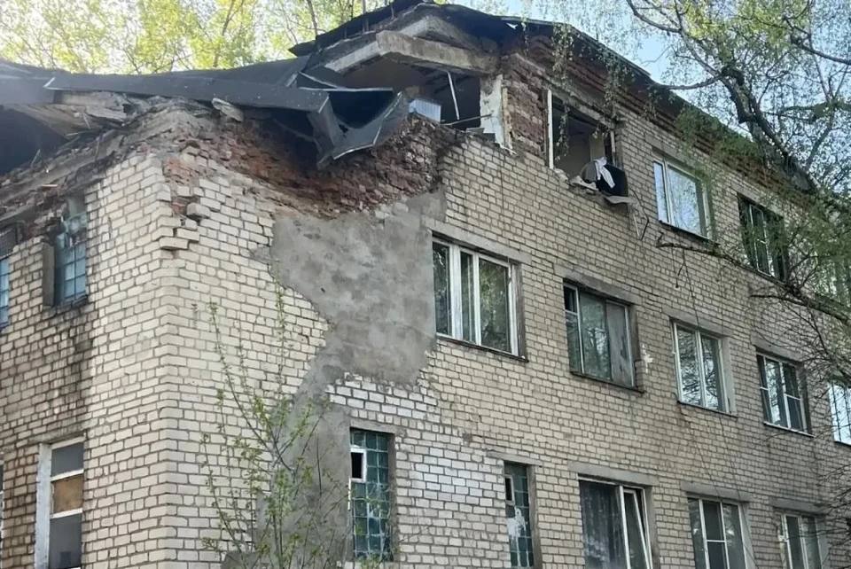 Жители аварийного дома получат временное жильё и 15 тысяч рублей помощи.
