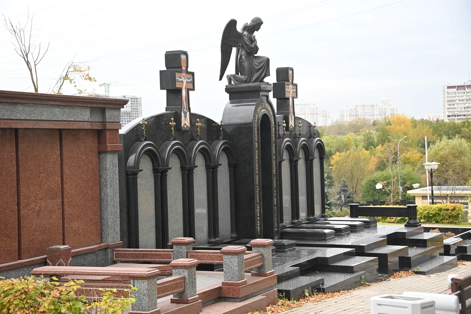 Специалисты детально изучили, где расположены кладбища, и соотнесли эти данные с современными градостроительными данными.
