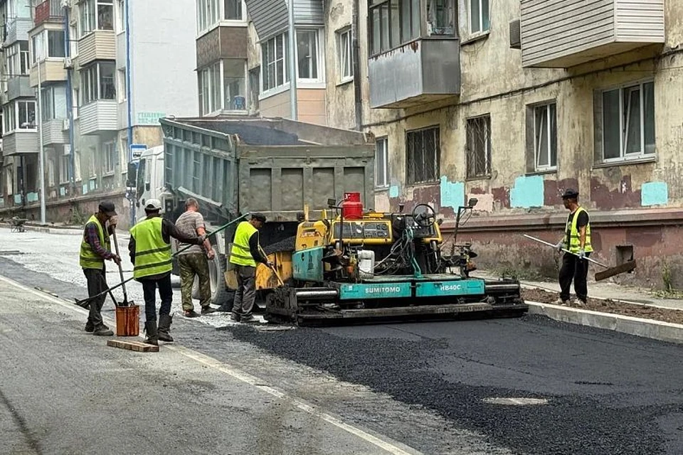 Специалисты восстановили благоустройство.