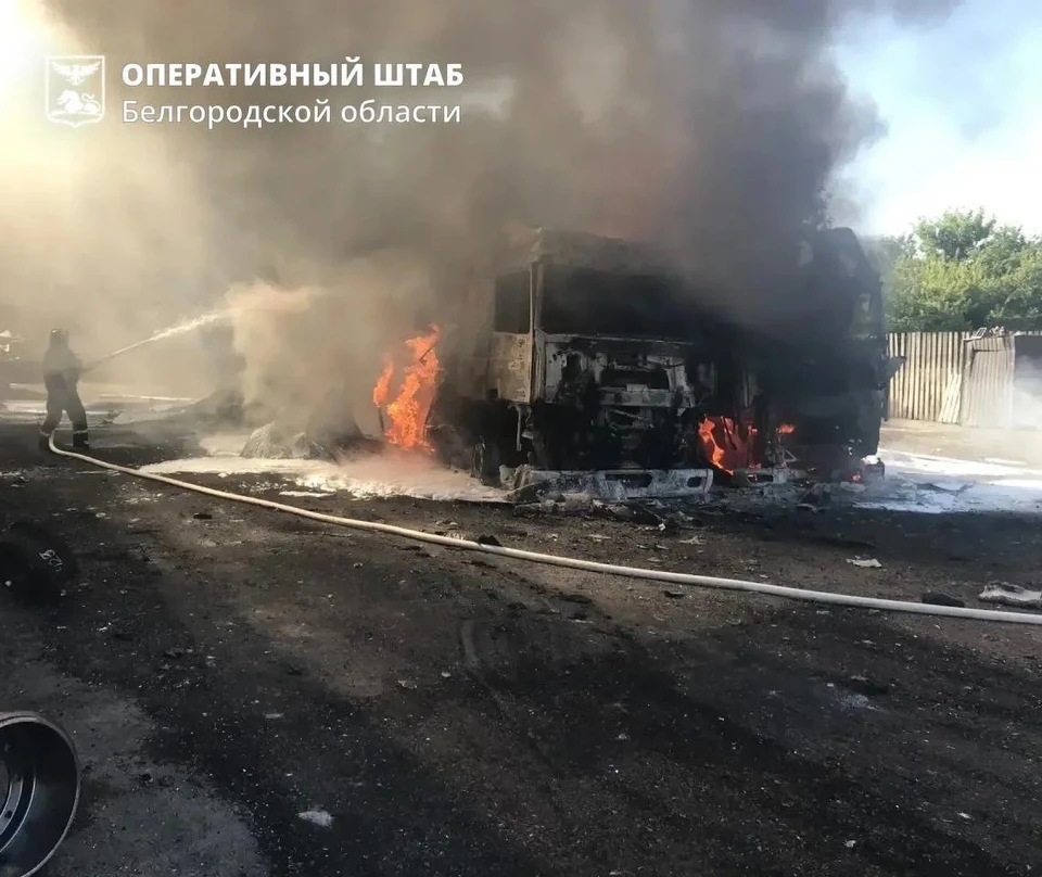 От ударов БПЛА сгорели два грузовика
