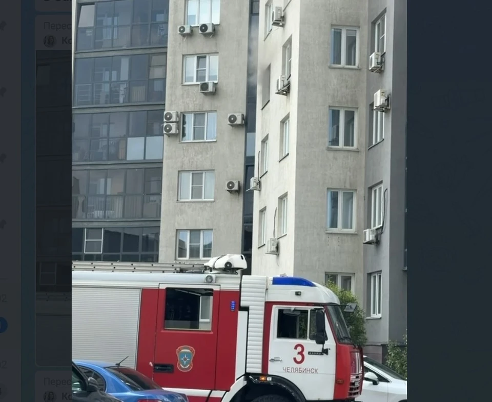Пожарные работают на месте. Фото: скрин видео читателя КП