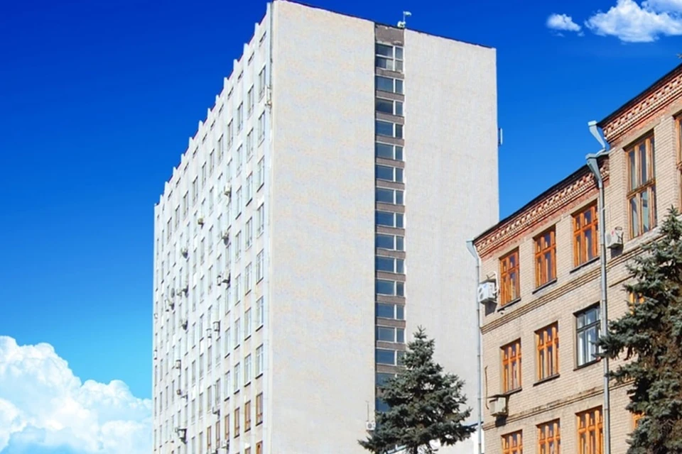 В главном корпусе Донецкого государственного университета стартовал капремонт. Фото: ДонГУ