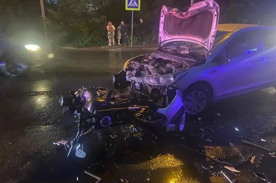 Авария произошла в районе пересечения улиц Красноармейской и Петропавловской. Фото: УМВД России по Томской области