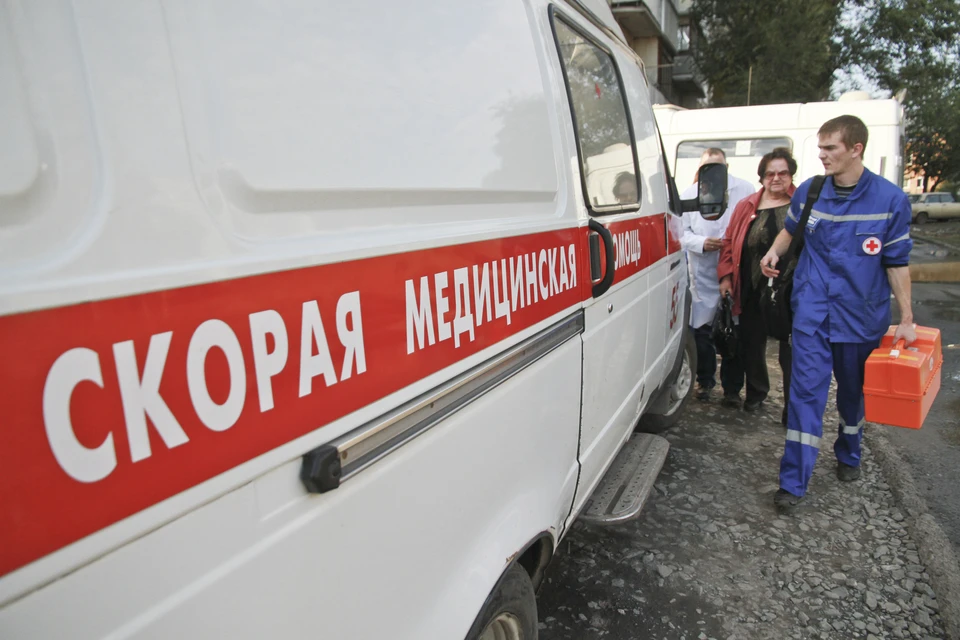 Молодой ульяновец выпал из окна квартиры на 6 этаже многоэтажки