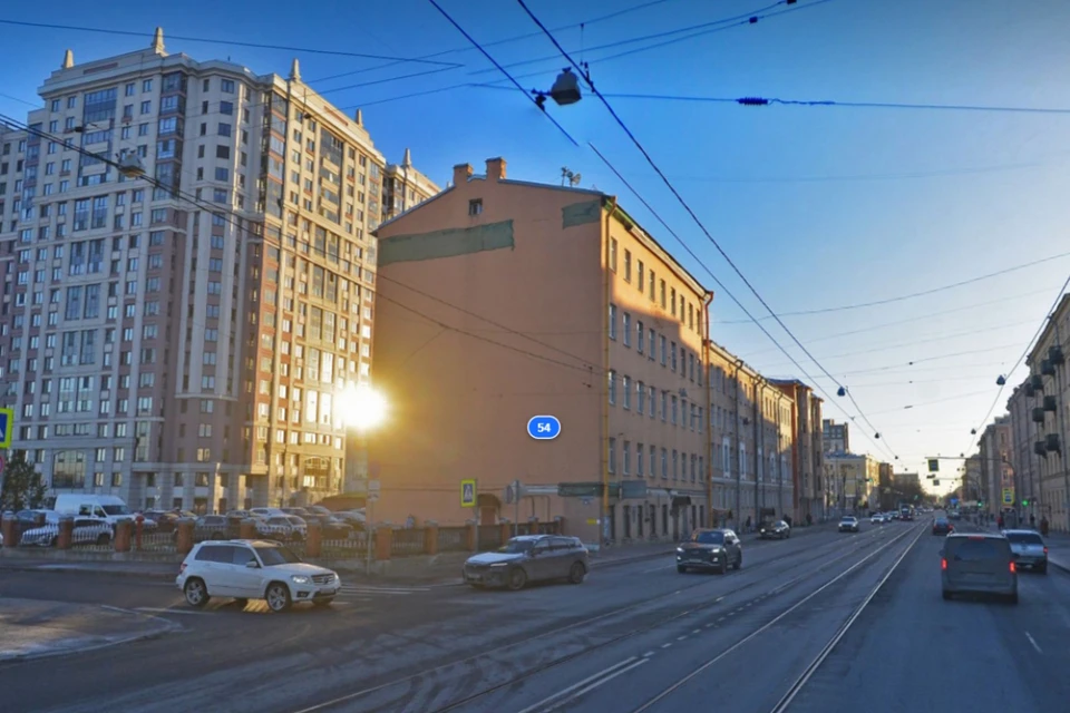 Школу Ольги Берггольц пока не будут сносить. Фото: панорама yandex.ru/maps