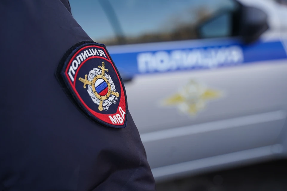 В Иркутске оштрафовали водителя и пассажира, ехавшего на крыше авто