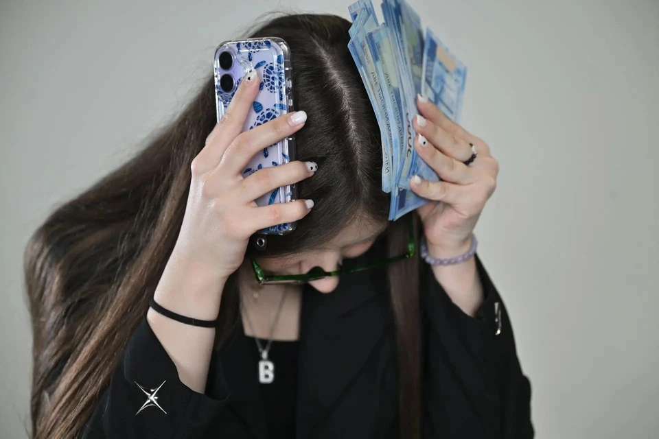 Жители Иркутской области отдали мошенникам больше 8 млн рублей.