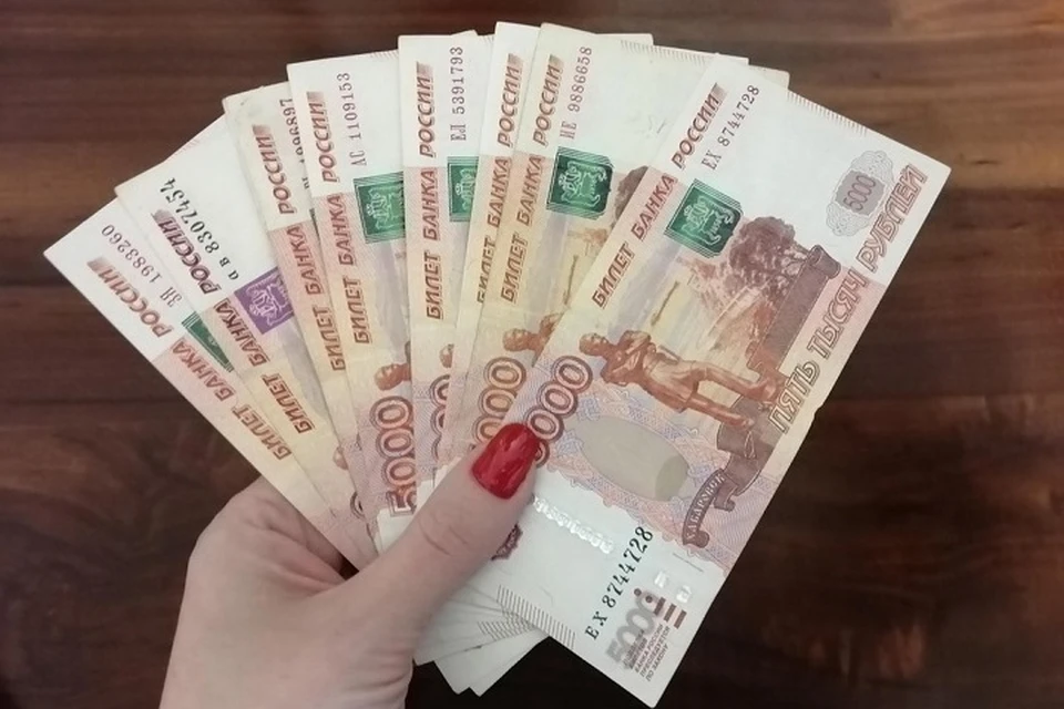 Губернатор подписал указ о выплатах к новому учебному году.