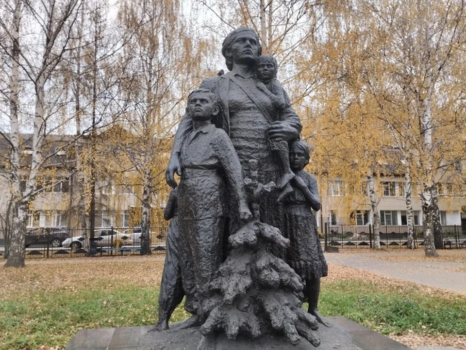 Памятник Матрене Вольской в Городце.