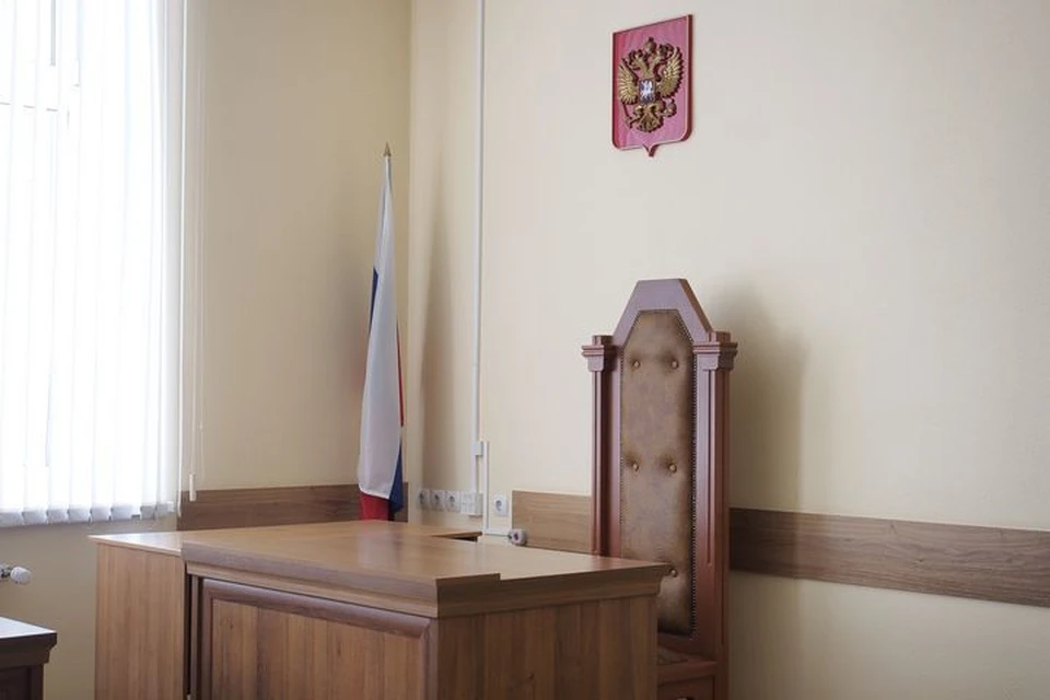 Житель Богородицка осужден за попытку задушить сотрудника полиции.