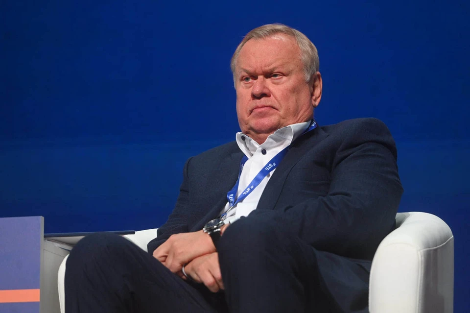 Глава ВТБ Костин заявил о норме удаленной работы для молодежи