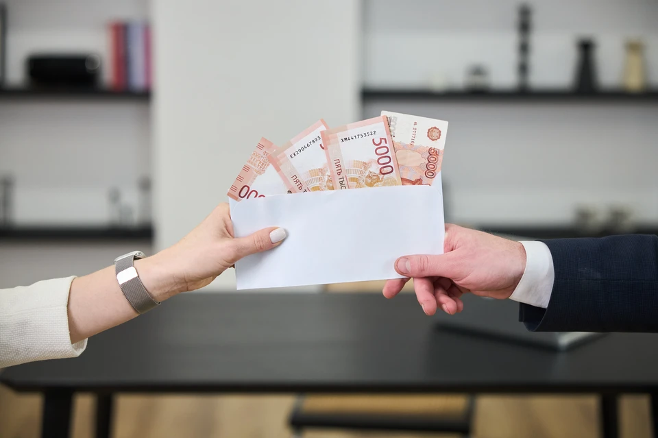 Экс-директор школы в Стерлитамаке получила условный срок после пересмотра дела.