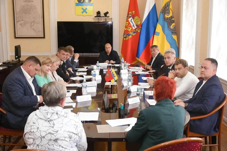 Среди одобренных инициатив выделяется проект по ремонту дворового проезда возле дома №108 на улице Карагандинской