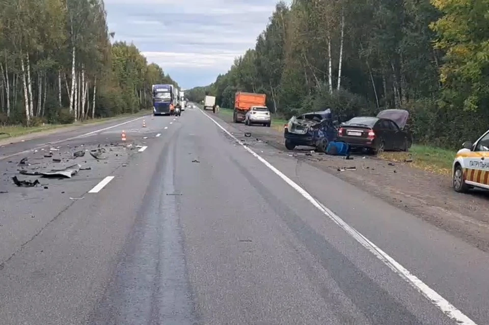 Страшное ДТП с четырьмя машинами произошло на трассе М-7 в Нижегородской области.