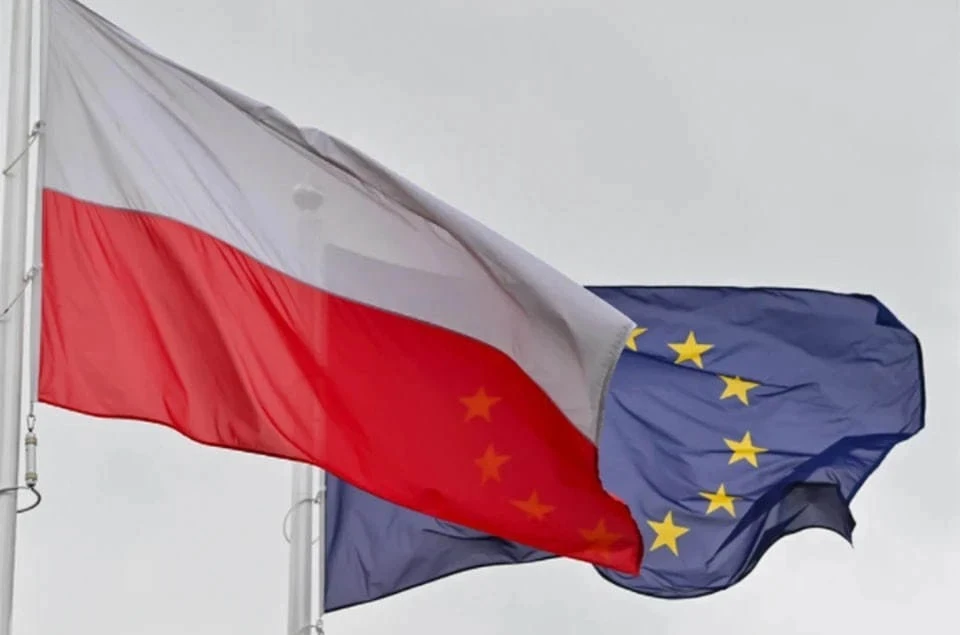 FT: Польша потеряла $394 млн из-за покупки нефти за криптовалюту