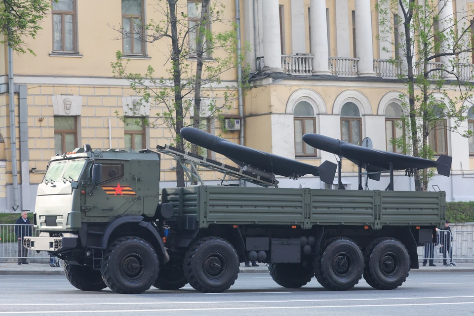 ВС РФ «Геранями» поразили в порту Черноморск три сухогруза и паром ВСУ. Фото: Belkin Alexey/GLOBAL LOOK PRESS