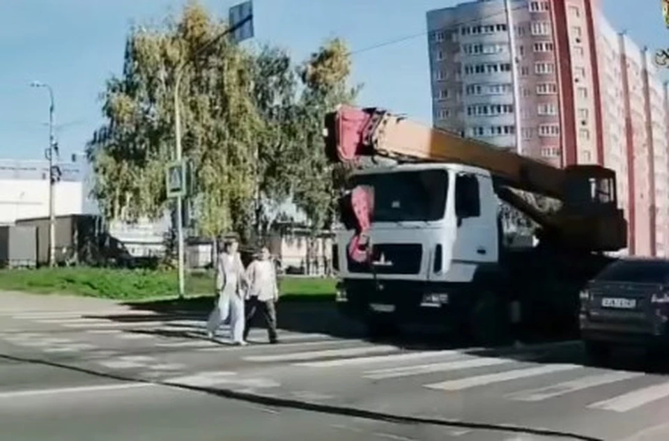 Момент аварии попал на видео.