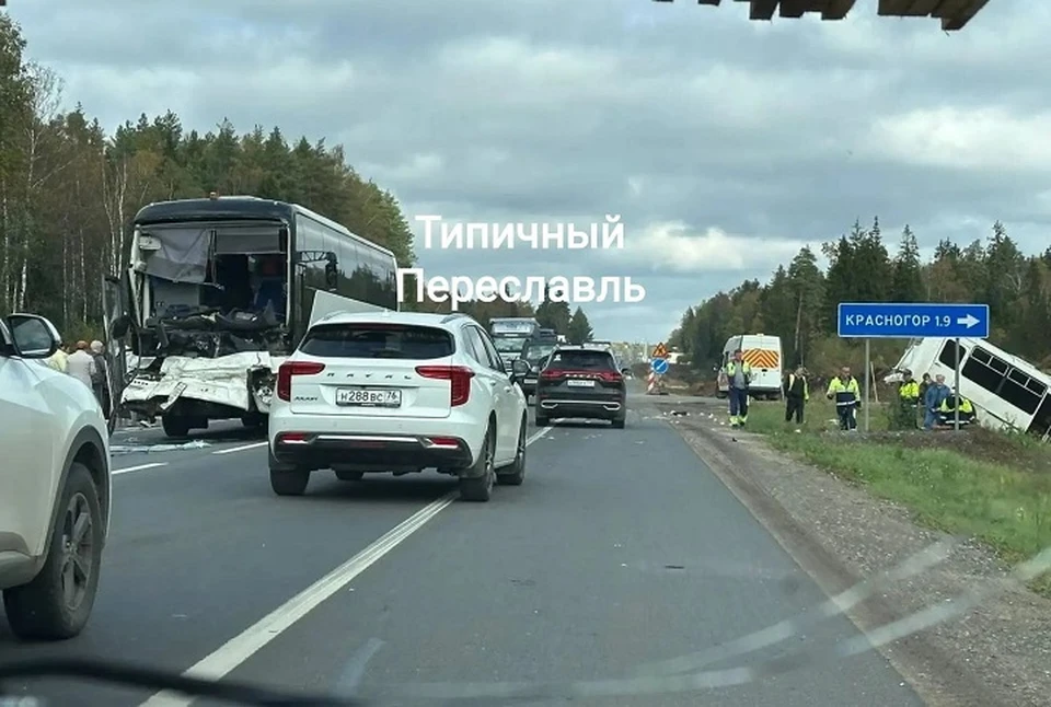 В аварии под Переславлем пострадал водитель ПАЗ. ФОТО: группа "Типичный Переславль" ВКонтакте
