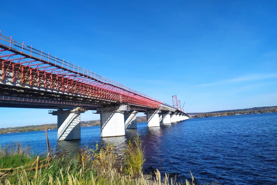 Чусовской мост планируют полностью открыть в середине 2027 года.