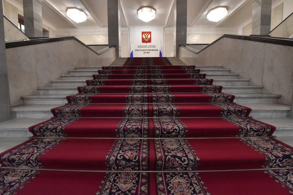 В Госдуме назвали срок, когда в РФ могут появиться банкоматы для обналичивания цифрового рубля.