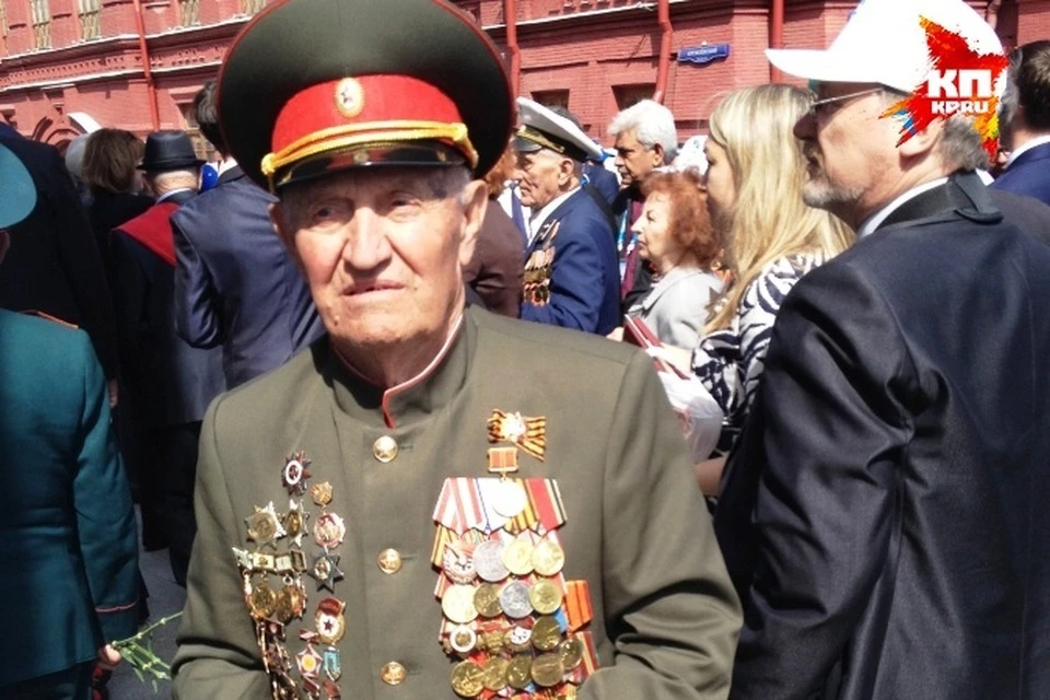 Евгений Рогов на параде Победы в Москве. Фото из личного архива