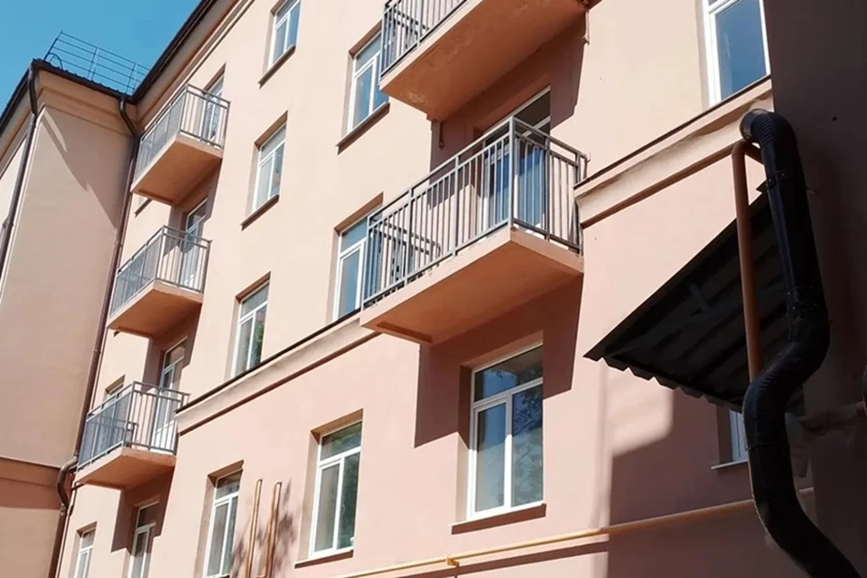 На улице Греческой в Мариуполе восстановлен многоквартирный дом. Фото: Администрация Мариуполя