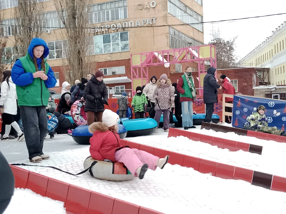 В суде сообщили, что горка никем не обслуживалась, а собственник не установлен