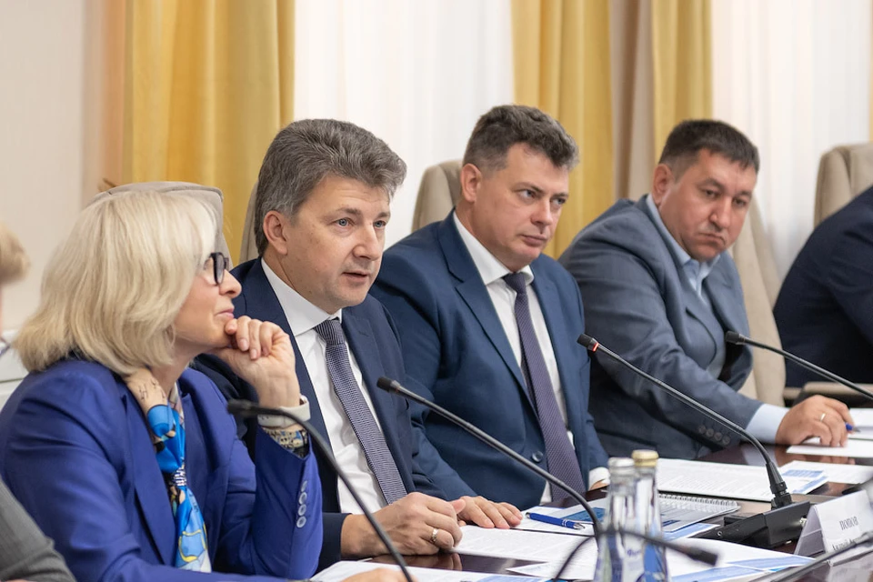 Ульяновцы обсудили биржевую торговлю и выход компаний на публичный рынок акций | ФОТО: Отделение Ульяновск Волго-Вятского ГУ Банка России