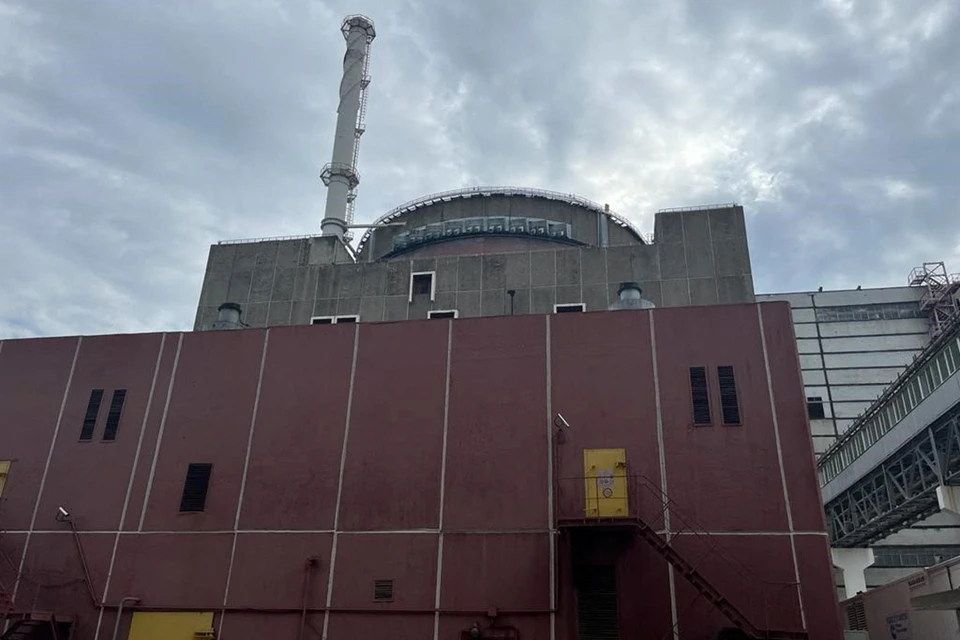 ВСУ атаковали автобус Запорожской АЭС, погиб водитель.