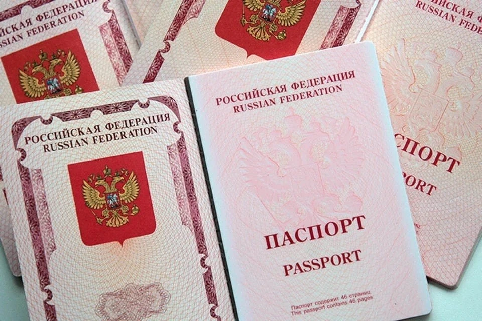 В МВД пояснили, почему нельзя получить биометрический загранпаспорт за три дня