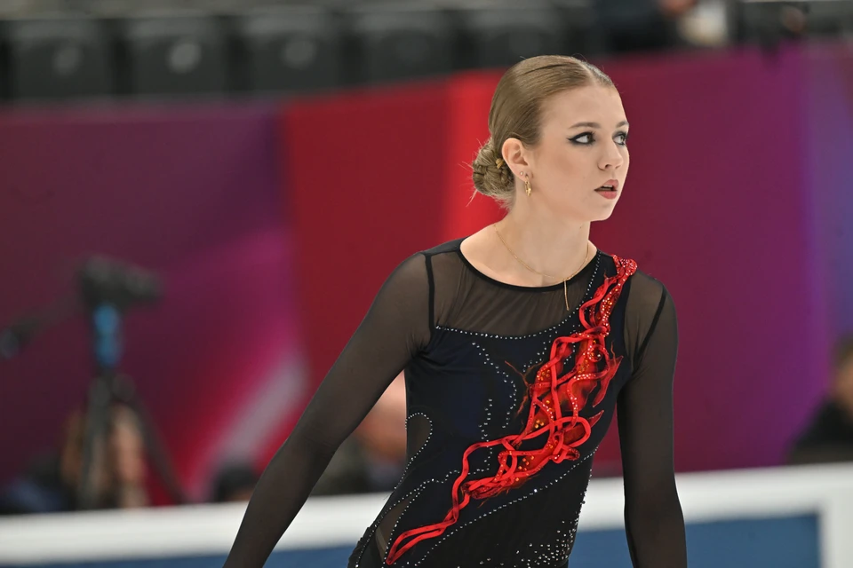 Фигуристка Александра Трусова заявила, что уже два года не общается с отцом