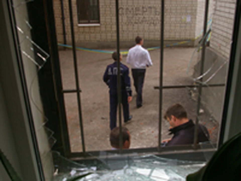В Саратове во дворе дома убитого прокурора Григорьева снова прогремел взрыв