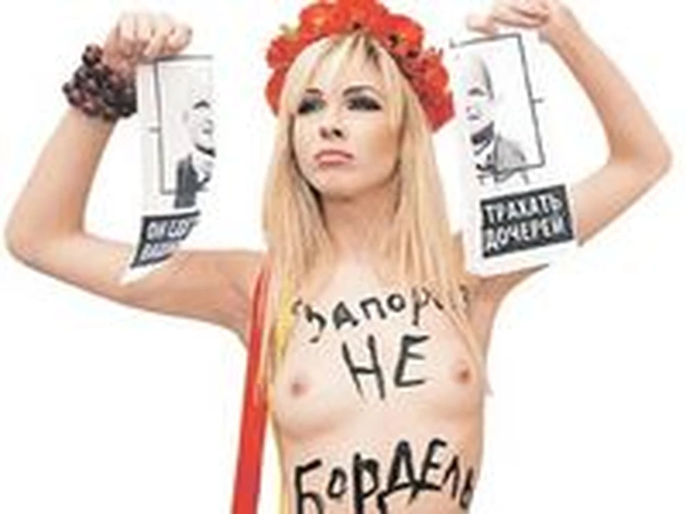 Секс на вокзале - порно видео на pornwala.ru