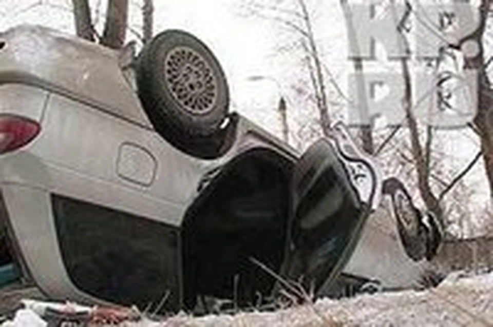 Пьяный водитель ехал на кладбище и слетел в кювет в Вологодской области