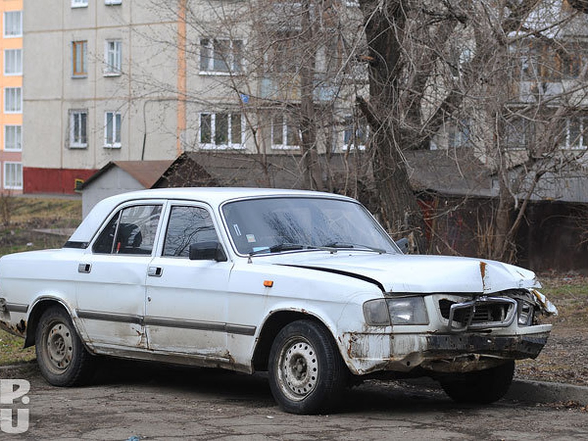 О брошенных в городе машинах кемеровчане могут рассказать на специальном  сайте - KP.RU