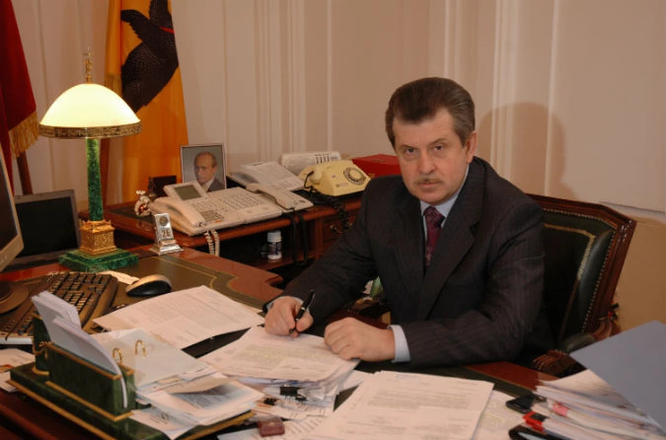 Губернатор Ярославской области Сергей Вахруков ушел в отставку.