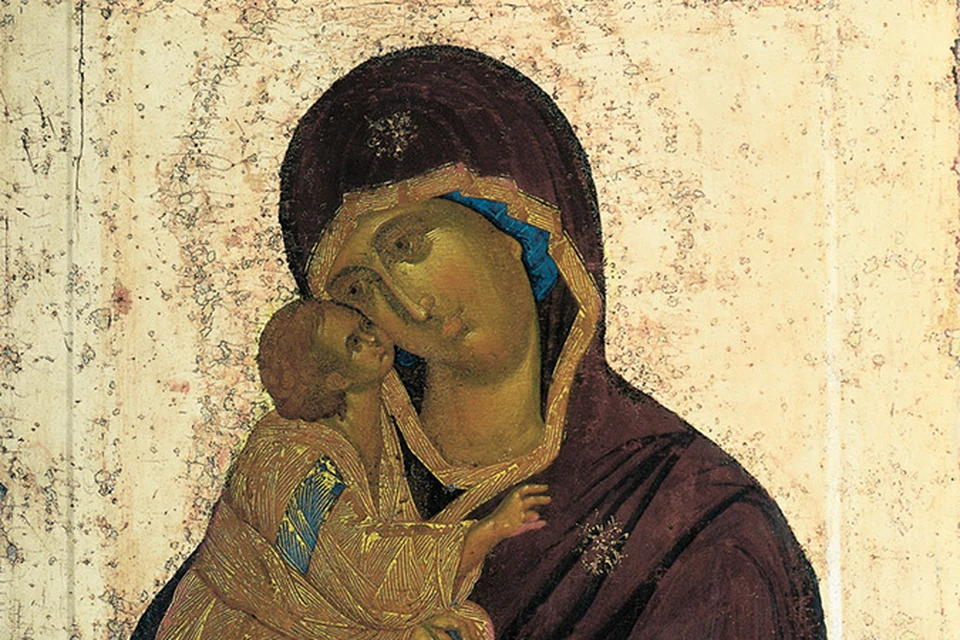 Чудотворную Донскую икону Божией Матери, принадлежащую Третьяковской галерее, в пятницу привезли в Донской монастырь
