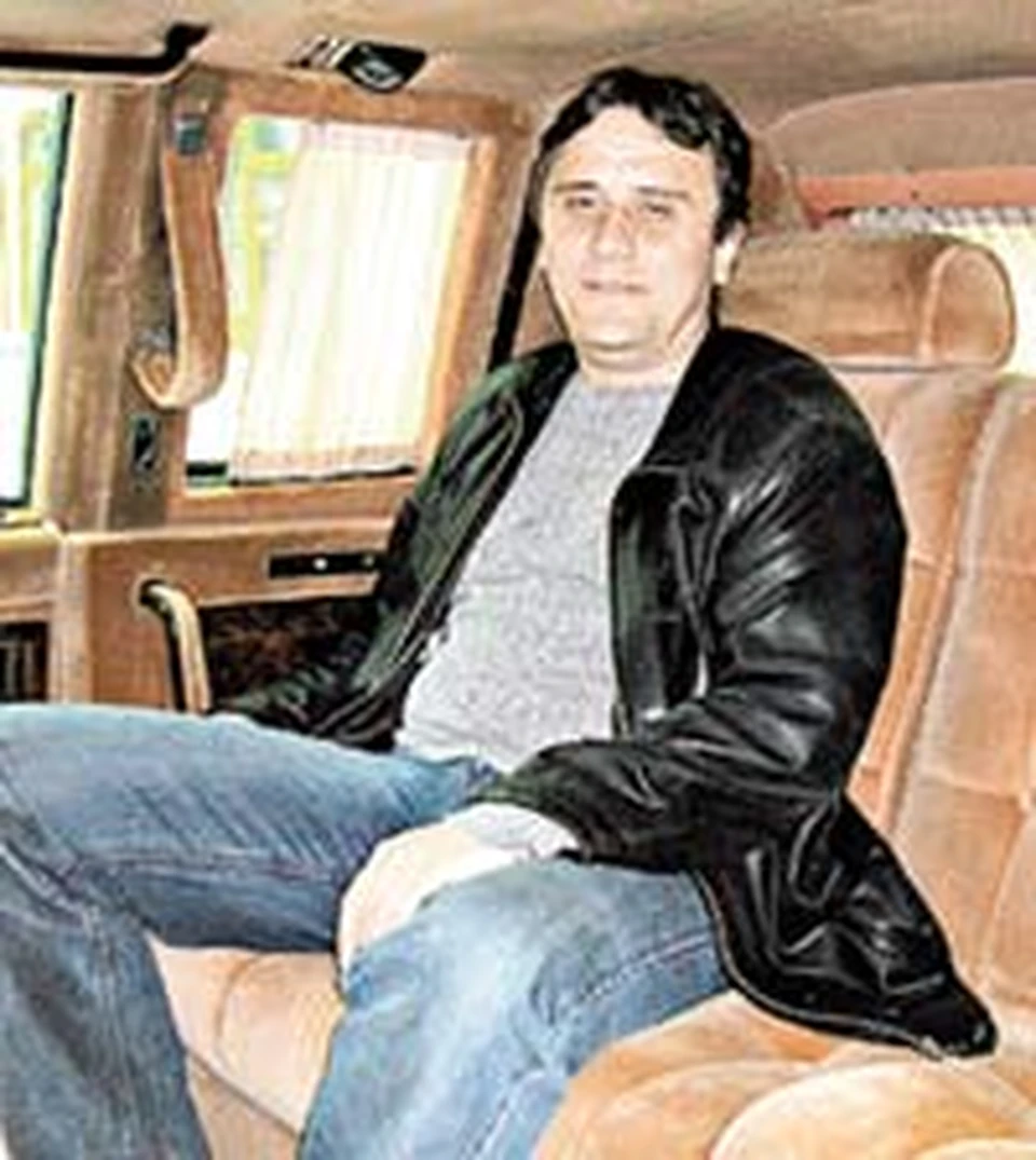 Наш корреспондент в уютном салоне президентского авто.