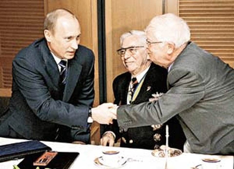 Ветераны, уехавшие из России в Израиль, были рады встрече с Путиным. Победа-то у нас одна.