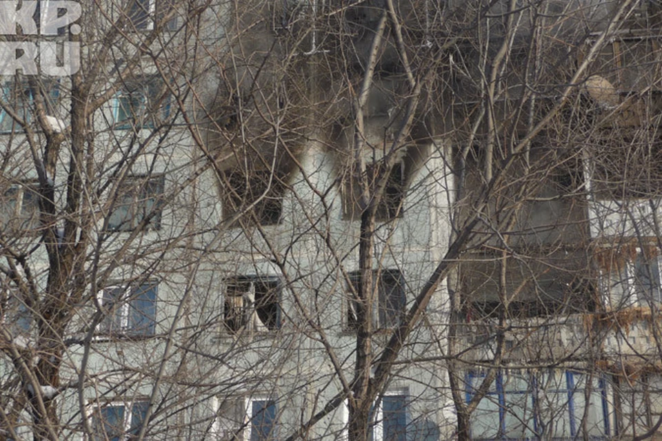 В этом доме в квартире N62 взорвался баллон с газом.