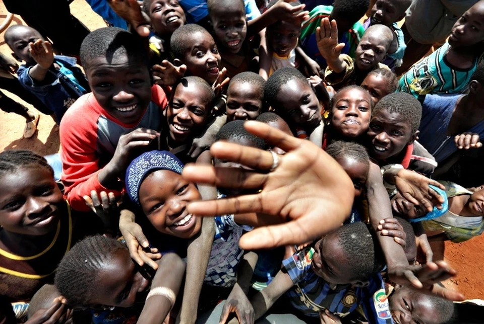 Дети из только что освобожденного малийского города Конна
