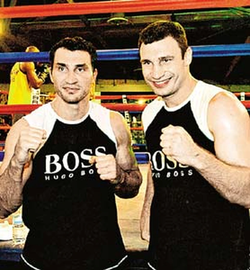 Говорят, после этого ЧП боксерам запретили не только бить ниже пояса, но и фотографироваться.