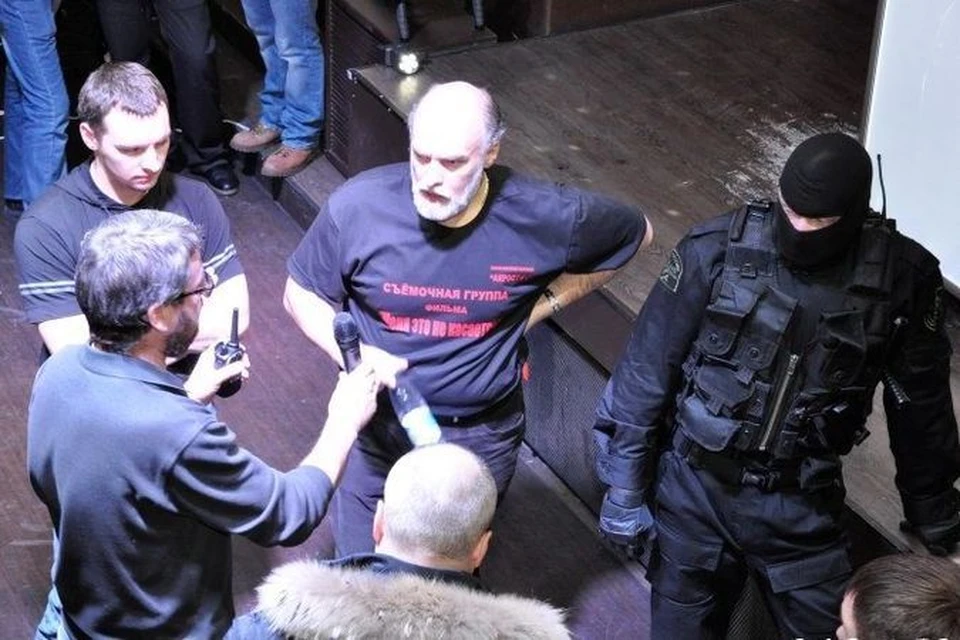 Настоятель храма и бойцы наркоконтроля работали бок о бок.