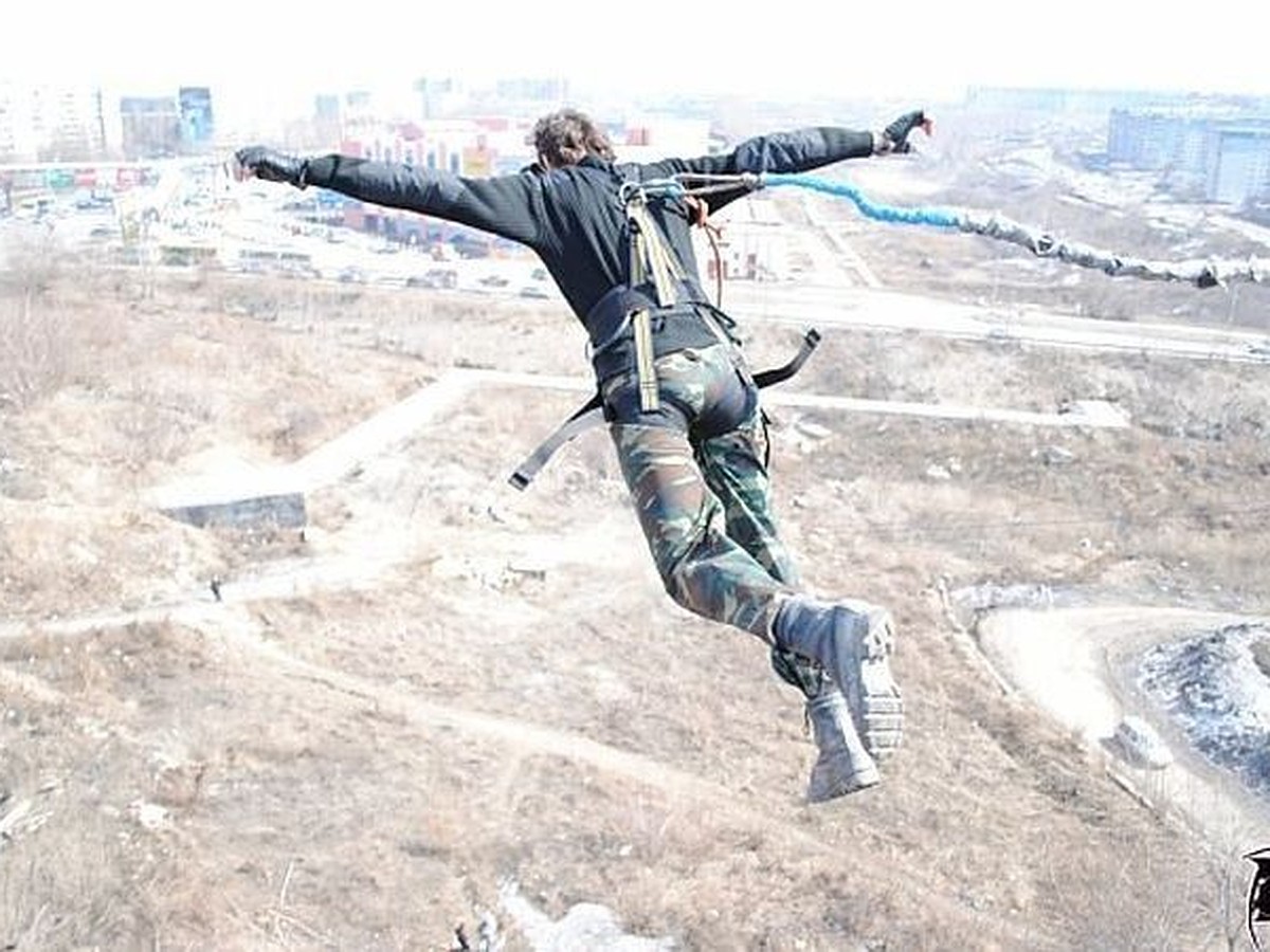 Прыжок с крыши. Прыжок Белецкой с крыши. Ночной прыжок Куликово. Прыгни 5 раз