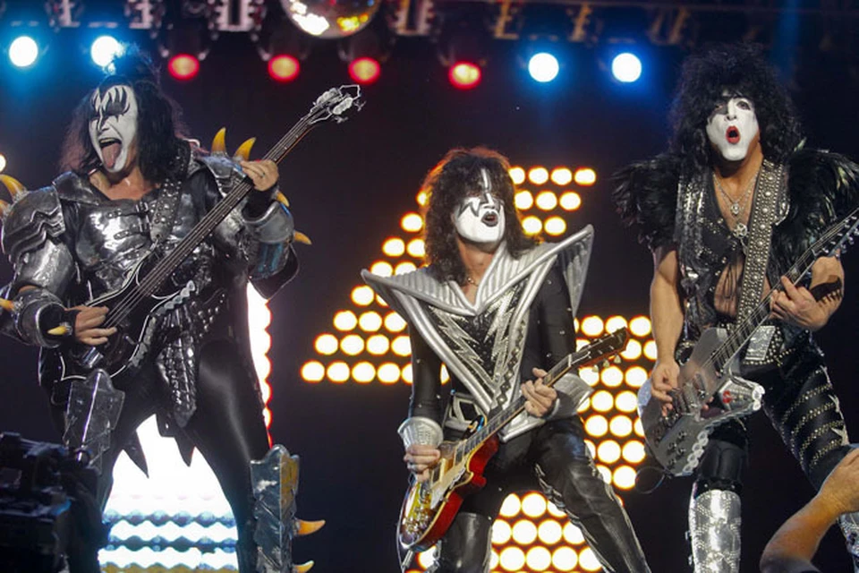 Kiss вернули Лос-Анжелес в чемпионат по американскому футболу